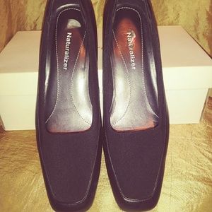 Naturalizer ladies dress shoes